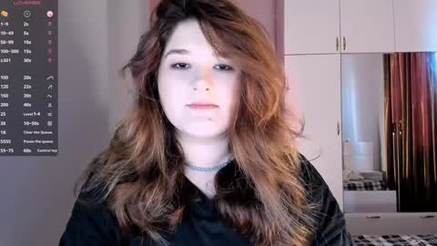 Snapshot of july_slowdive chatting on 01.31.25 Julie online show from 01.31.25