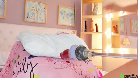  Juliana  online show from 11.10.25