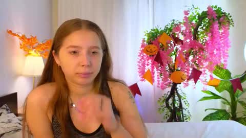 Snapshot of junebarton chatting on 10.17.25 Kate online show from 10.17.25