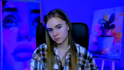 Snapshot of junewoods chatting on 11.17.25 junewoods online show from 11.17.25