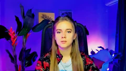 junewoods online show from 11.19.25