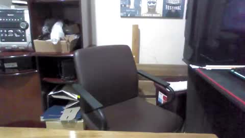 juniorextr_18_ online show from 12.27.24