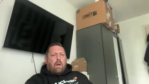 Snapshot of junky345 chatting on 04.01.26 Junky online show from 04.01.26