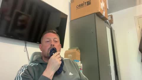 Snapshot of junky345 chatting on 04.19.26 Junky online show from 04.19.26
