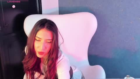 Snapshot of junosomnum chatting on 02.13.25 junosomnum online show from 02.13.25