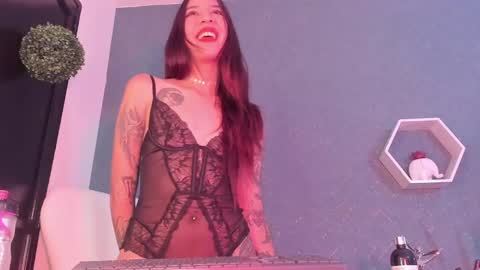 Snapshot of junosomnum chatting on 02.25.25 junosomnum online show from 02.25.25