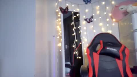 junovaughn online show from 10.13.25