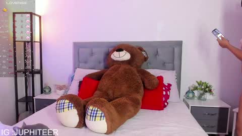 Snapshot of juphiteer chatting on 01.14.25 viviana sasha online show from 01.14.25