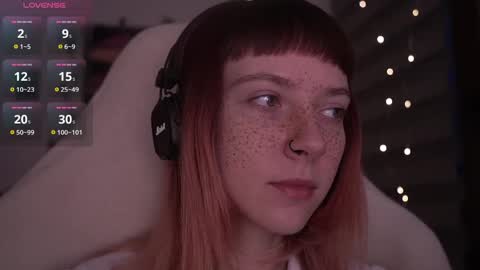 Snapshot of just_busking chatting on 02.12.25 Julia online show from 02.12.25