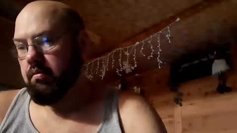 just_hangin_around online show from 09.29.25