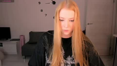 Snapshot of just_jessy_meow chatting on 05.11.26 JESSY online show from 05.11.26