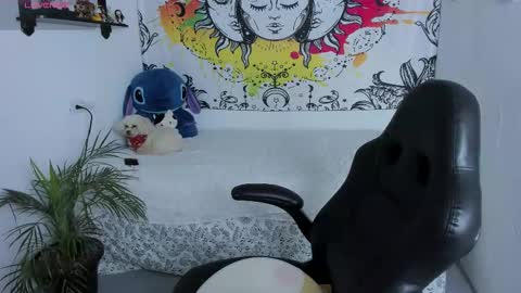 Sofia online show from 12.05.25