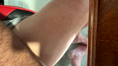 Snapshot of justanudedude chatting on 09.10.25 justanudedude online show from 09.10.25