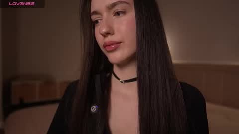 Snapshot of justbarbie_new_ chatting on 09.28.25 Katarina online show from 09.28.25