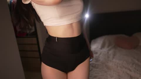 Snapshot of justbarbie_new_ chatting on 05.29.26 Katarina online show from 05.29.26
