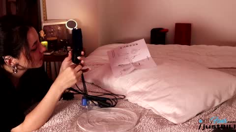 Billie  B  William online show from 01.14.25