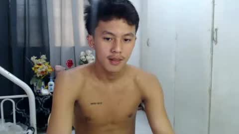 Snapshot of justcallme_james chatting on 05.25.26 James online show from 05.25.26