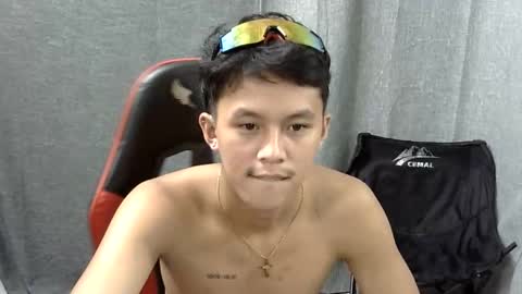 Snapshot of justcallme_james chatting on 05.28.26 James online show from 05.28.26