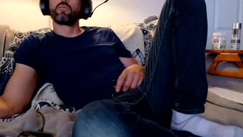 Snapshot of justcallmelaz chatting on 07.19.26 just laz online show from 07.19.26