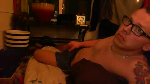 Snapshot of justclickthis chatting on 01.24.25 justclickthis online show from 01.24.25