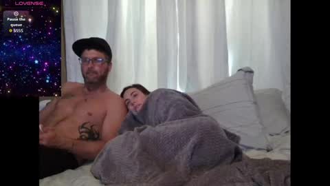 Snapshot of justhavingfunfucking chatting on 05.17.26 justhavingfunfucking online show from 05.17.26