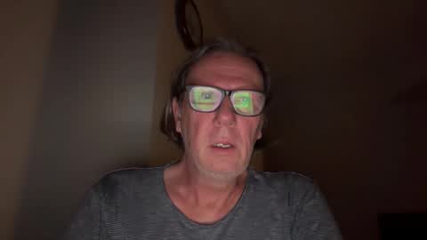 Snapshot of justin_hornyyyy chatting on 11.10.25 justin_hornyyyy online show from 11.10.25