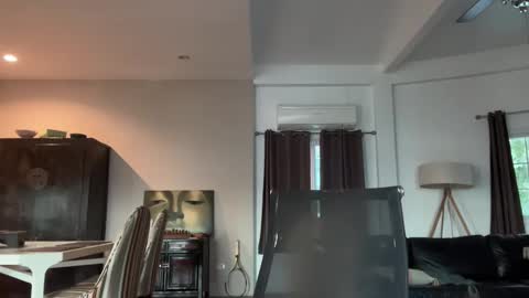 Snapshot of justin_hornyyyy chatting on 12.20.25 justin_hornyyyy online show from 12.20.25