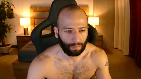 Snapshot of justin_hton chatting on 07.18.26 Justin online show from 07.18.26
