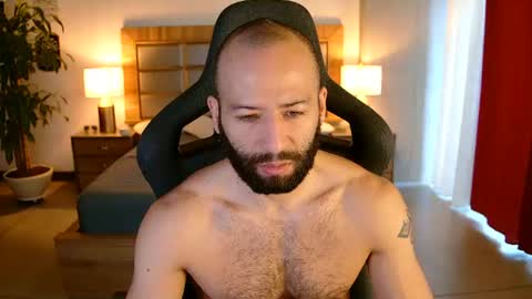 Snapshot of justin_hton chatting on 07.19.26 Justin online show from 07.19.26