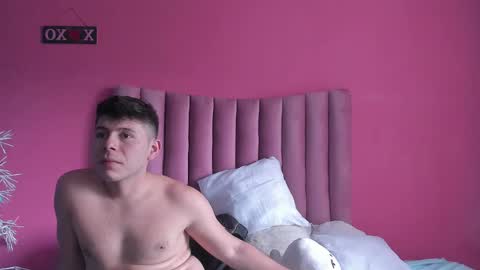 Snapshot of justin_jazmin chatting on 01.09.25 JUSTIN Y JAZMIN online show from 01.09.25