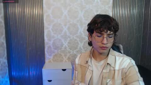 Snapshot of justin_tay1 chatting on 02.20.26 justin online show from 02.20.26