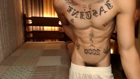 justine_hunk online show from 01.05.25