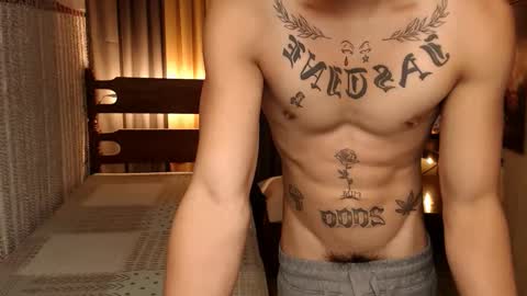 justine_hunk online show from 01.18.25