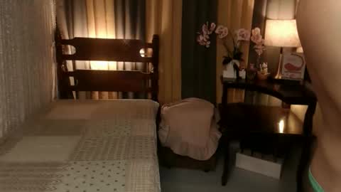 justine_hunk online show from 09.27.25