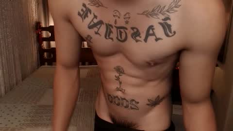 justine_hunk online show from 05.12.26