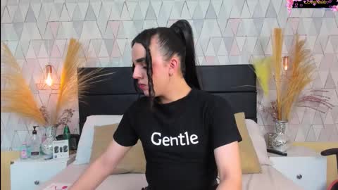 Justine online show from 02.18.26