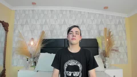 Justine online show from 02.23.26