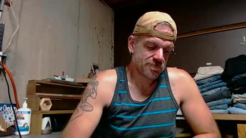 Snapshot of justinmoore1987 chatting on 05.21.26 justinmoore1987 online show from 05.21.26