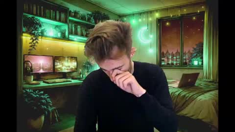 Snapshot of justinnordick chatting on 05.09.26 Hologram Guy online show from 05.09.26
