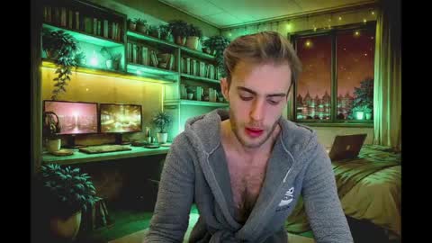 Snapshot of justinnordick chatting on 05.11.26 Hologram Guy online show from 05.11.26