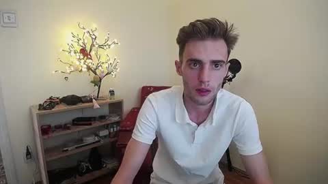 Hologram Guy online show from 07.01.26