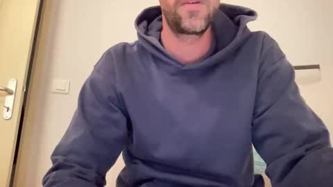 justmeandyou00 online show from 12.01.25