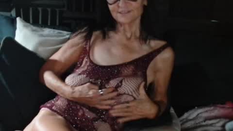 Snapshot of justmebev19591234 chatting on 11.12.25 Bev aka Diamond online show from 11.12.25