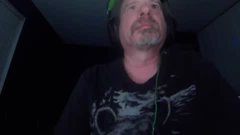 Snapshot of justmetool chatting on 10.12.25 Tool online show from 10.12.25