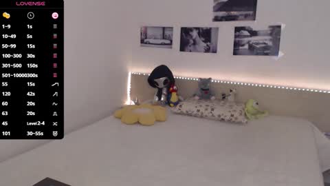 Julie online show from 11.12.25