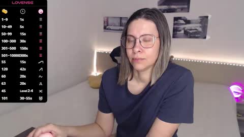 Julie online show from 04.03.26