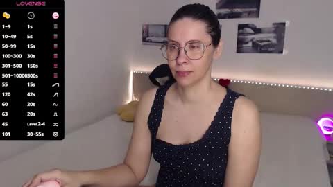 Julie online show from 04.16.26