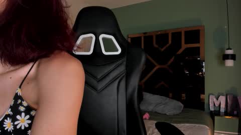 Mia online show from 03.03.26