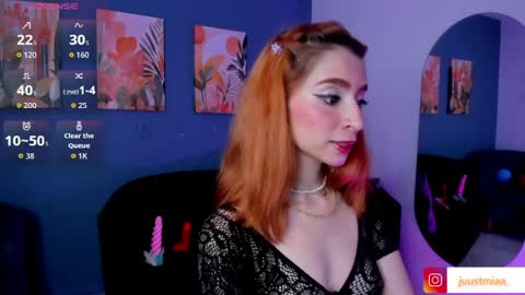Snapshot of justmia_ chatting on 07.17.26 Mia online show from 07.17.26