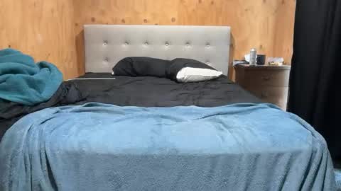 Snapshot of justmoresluts chatting on 04.04.26 justmoresluts online show from 04.04.26